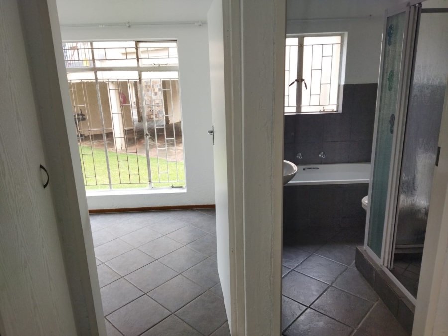 2 Bedroom Property for Sale in Baillie Park North West